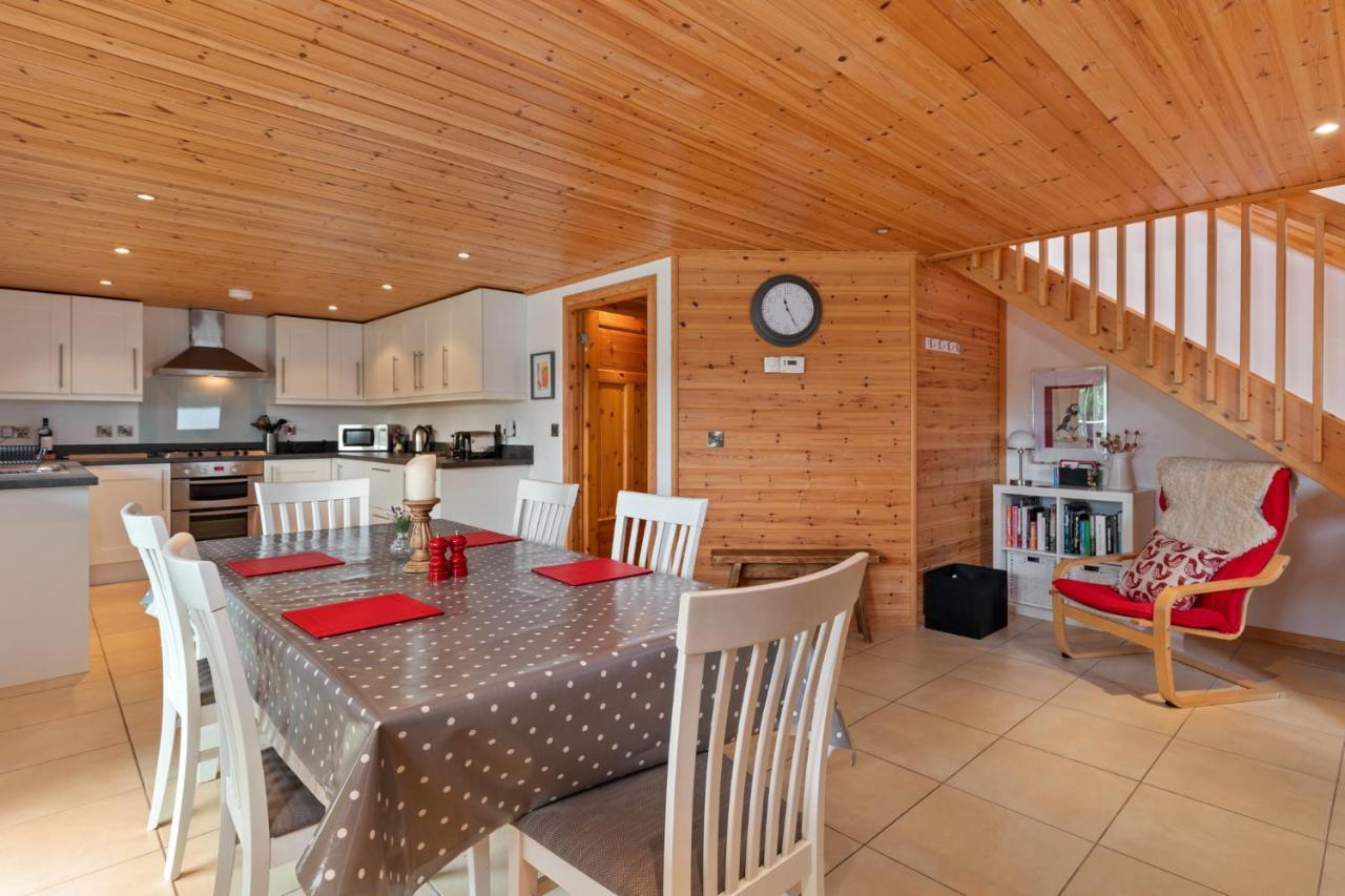 Lodge 5 Longbury - Luxury Lodge, Golf Course Views, Restaurant And Spa Facilites Penally Exterior photo