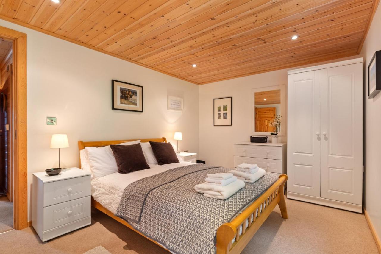 Lodge 5 Longbury - Luxury Lodge, Golf Course Views, Restaurant And Spa Facilites Penally Exterior photo