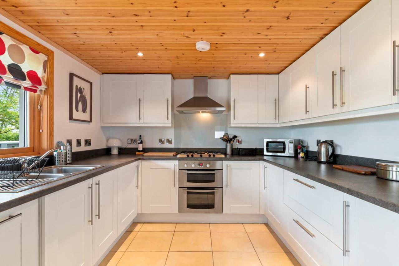 Lodge 5 Longbury - Luxury Lodge, Golf Course Views, Restaurant And Spa Facilites Penally Exterior photo