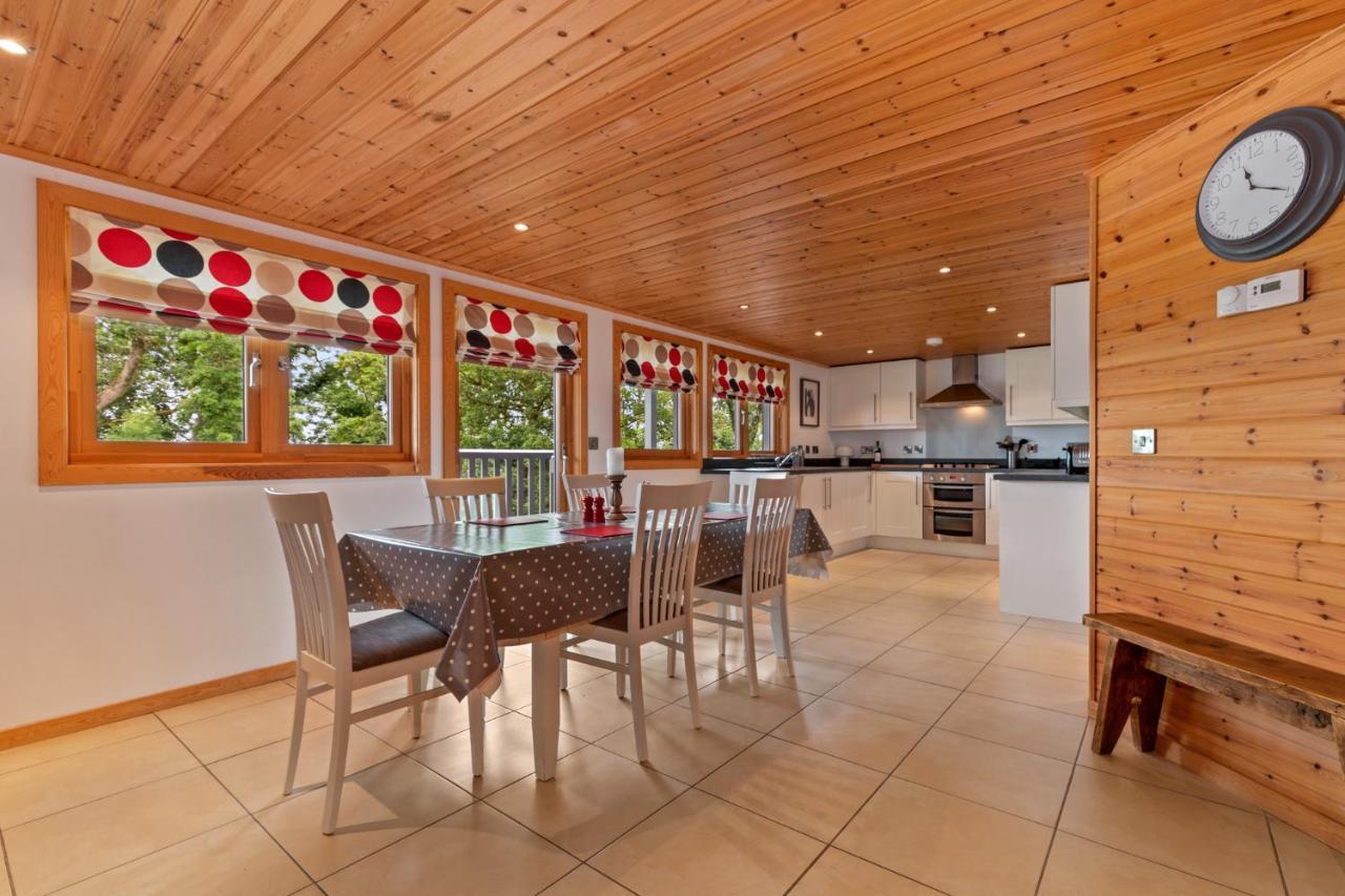 Lodge 5 Longbury - Luxury Lodge, Golf Course Views, Restaurant And Spa Facilites Penally Exterior photo